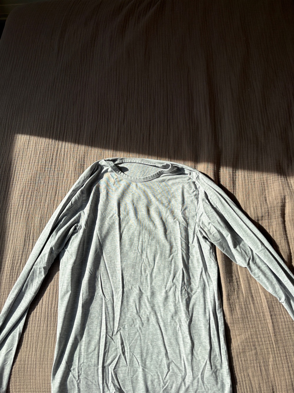 Men's Lululemon Fundamental Long Sleeve tee - Light Gray